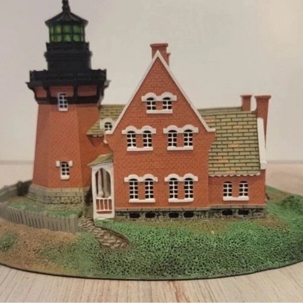 Danbury Mint Old Point Loma Lighthouse Sculpture - Cabrillo National Monument